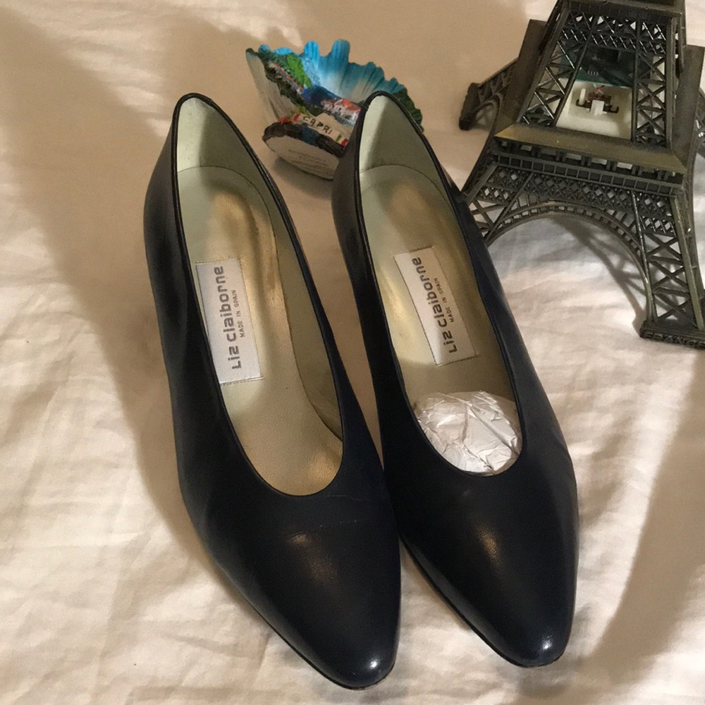 Liz Claiborne black shoes 7/2